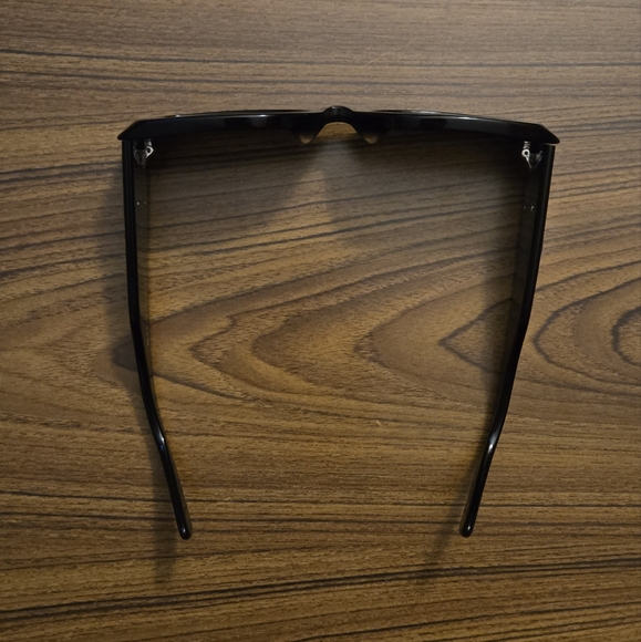 Celine XL Triomphe black sunglasses - Picture 9 of 13
